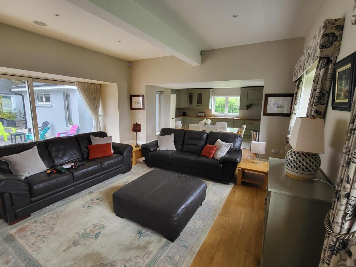 The Coach House Villa Dublin Exteriör bild